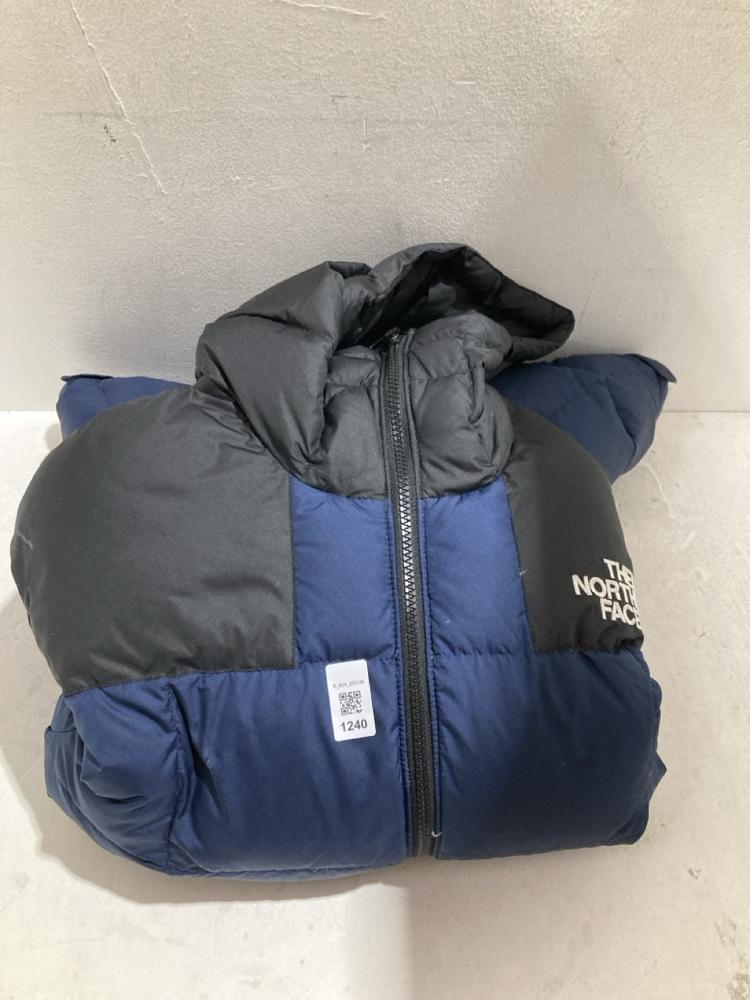 Lot 1240  
            Birmingham SR108 - Parcel Delivery Only 

                
THE NORTH FACE DARK BLUE PUFFER COAT SIZE XS