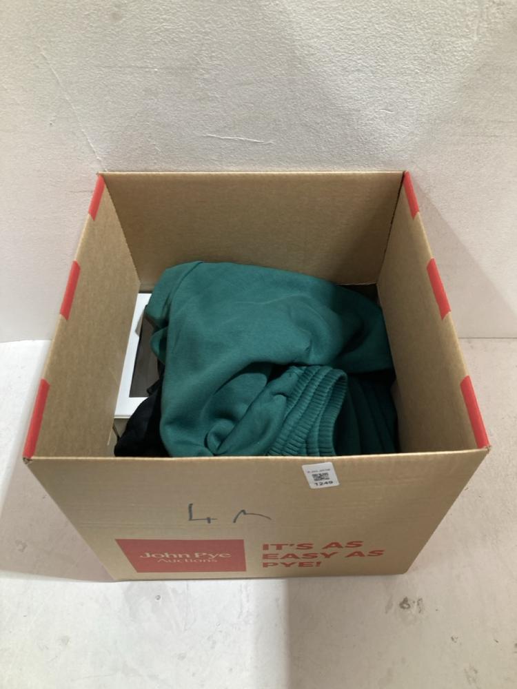 Lot 1249  
            Birmingham SR108 - Parcel Delivery Only 

                
BOX OF ITEMS TO INCLUDE EMPORIO ARMANI 2 PACK NECK T SHIRT