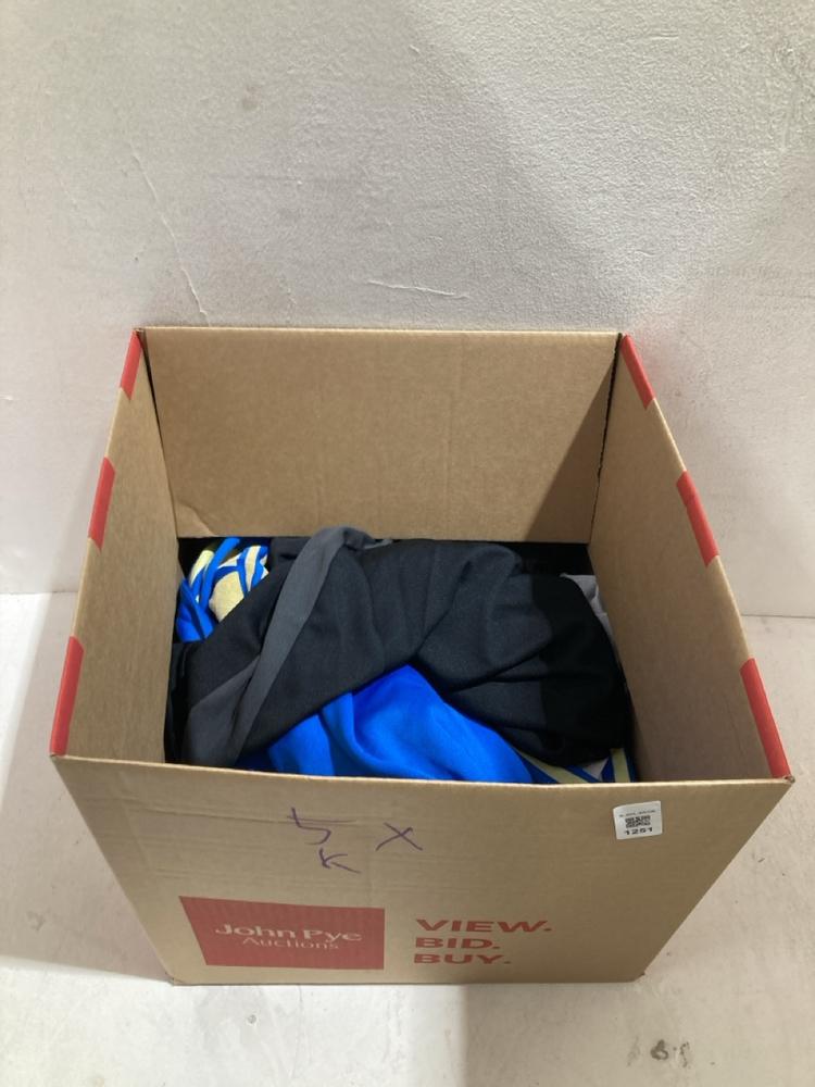 Lot 1251  
            Birmingham SR108 - Parcel Delivery Only 

                
BOX OF ITEMS TO INCLUDE REGARTTA GREAT OUTDOORS NAVY BLUE JACKET SIZE 5/6Y