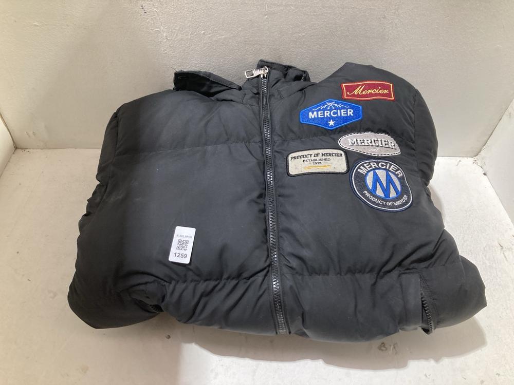 Lot 1259  
            Birmingham SR108 - Parcel Delivery Only 

                
MERCIER BLACK PUFFER COAT SIZE S