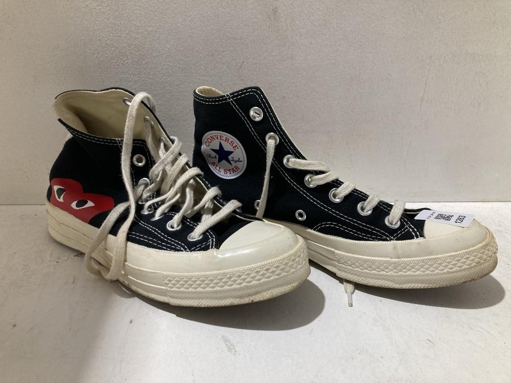 Lot 1263  
            Birmingham SR108 - Parcel Delivery Only 

                
CONVERSE ALL STAR BLUE CONVERS SIZE 5