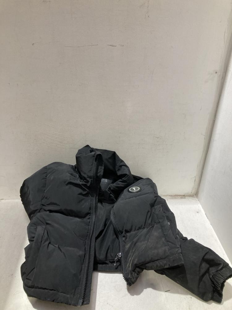 Lot 1284  
            Birmingham SR108 - Parcel Delivery Only 

                
TRAPSTAR BLACK PADDED COAT SIZE UK SMALL
