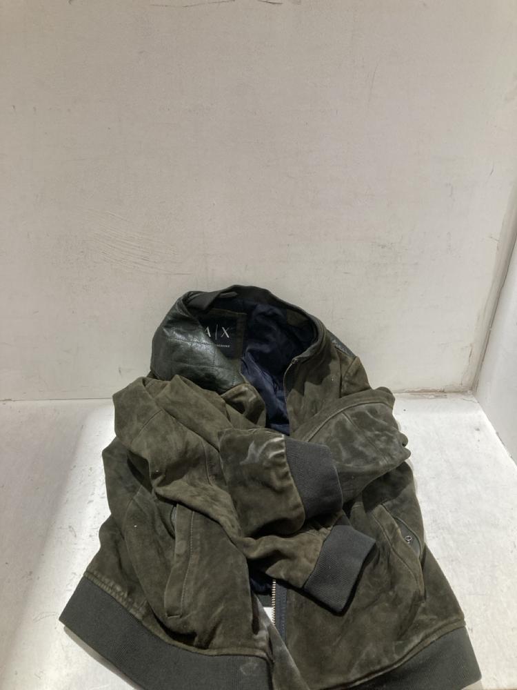 Lot 1290  
            Birmingham SR108 - Parcel Delivery Only 

                
ARMANI EXCHANGE JACKET SIZE UK LARGE