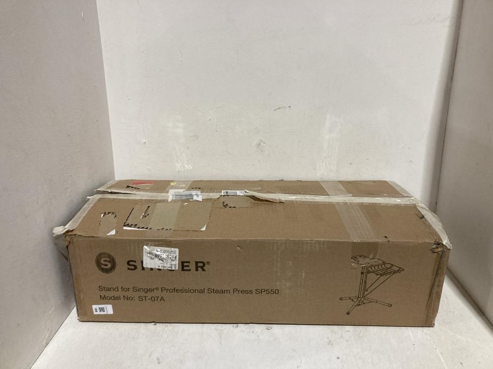 Lot 189  
            Birmingham SR108 - Parcel Delivery Only 

                
SINGER PROFESSIONAL STEAM PRESS MODEL NO-SP550