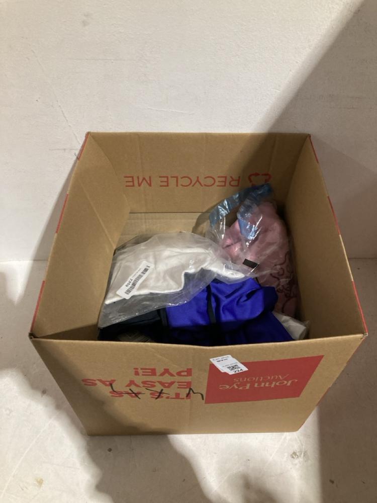 Lot 224  
            Birmingham SR108 - Parcel Delivery Only 

                
BOX OF ITEMS TO INCLUDE ADIDAS WHITE SHIRT SIZE UK 9-10Y