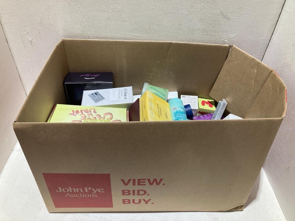 Lot 267  
            Birmingham SR108 - Parcel Delivery Only 

                
BOX OF ITEMS TO INCLUDE GIVE ME SENSITIVE SCALP SHAMPOO 300ML