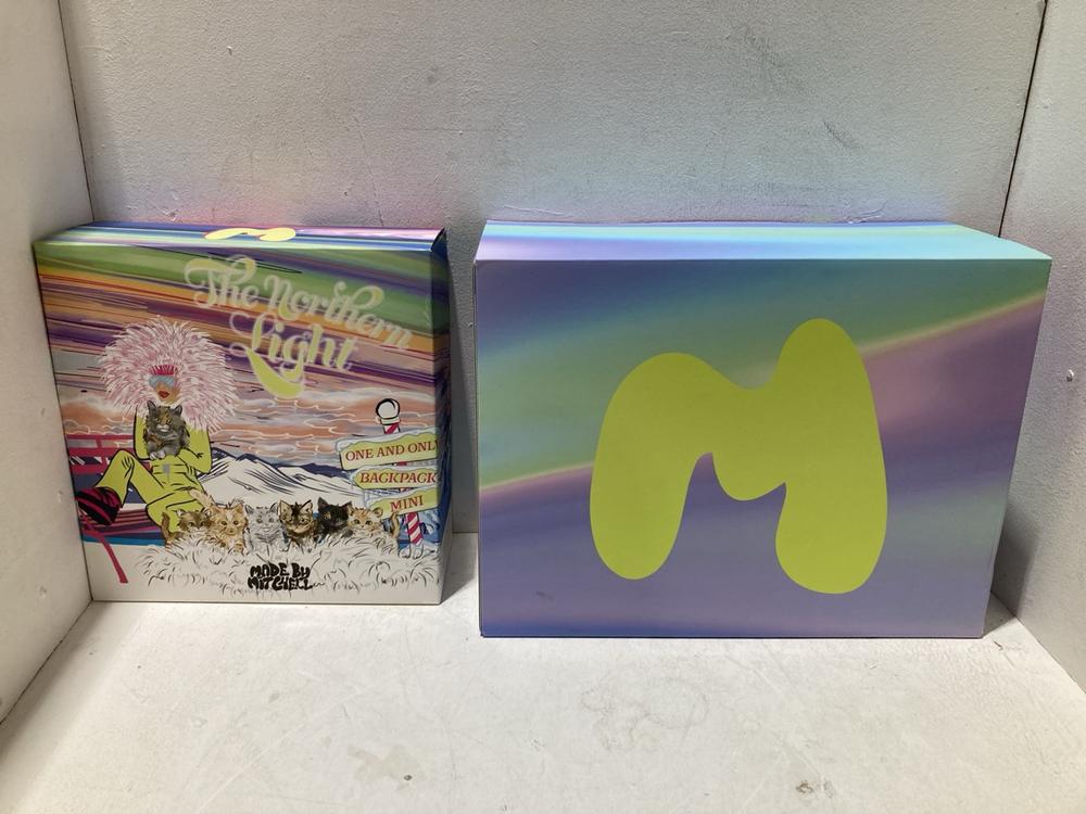 Lot 270  
            Birmingham SR108 - Parcel Delivery Only 

                
2 X ITEMS TO INCLUDE THE NORTHERN LIGHT MADE BY MITCHELL ONE AND ONLY BACKPACK MINI