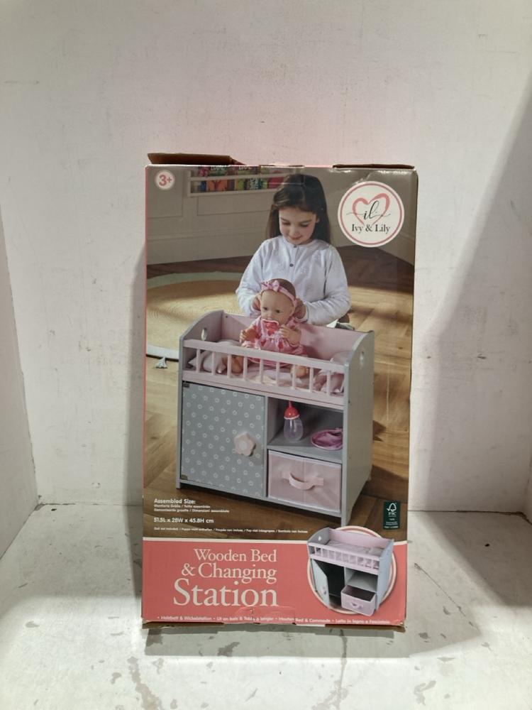 Lot 340  
            Birmingham SR108 - Parcel Delivery Only 

                
WOODEN BED & CHANGING STATION