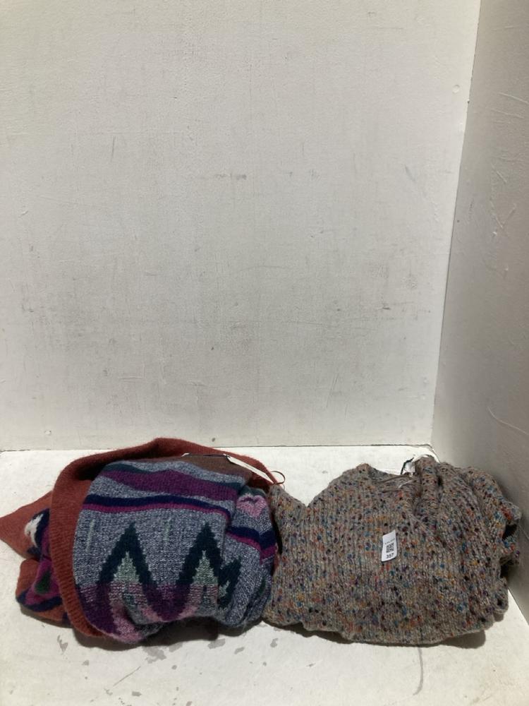 Lot 357  
            Birmingham SR108 - Parcel Delivery Only 

                
2 X ITEMS TO INCLUDE WHITE STUFF MULTI COLOUR KNITTED JUMPER SIZE UK 14