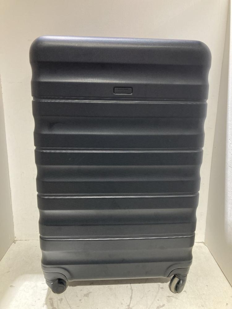 Lot 387  
            Birmingham SR108 - Parcel Delivery Only 

                
JOHN LEWIS & PARTNERS LARGE BLACK HARDSHELL SUITCASE