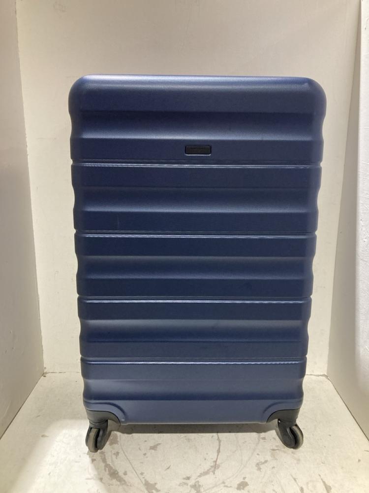 Lot 389  
            Birmingham SR108 - Parcel Delivery Only 

                
JOHN LEWIS & PARTNERS ANY DAYS DARK BLUE HARDSHELL SUITCASE