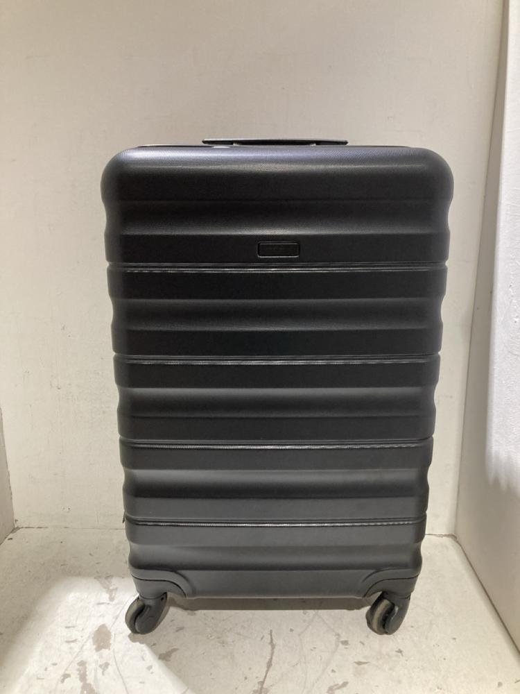 Lot 392  
            Birmingham SR108 - Parcel Delivery Only 

                
JOHN LEWIS & PARTNERS BLACK HARDSHELL SUITCASE