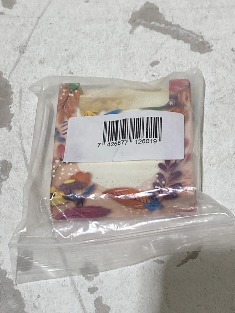 Lot 434  
            Birmingham SR108 - Parcel Delivery Only 

                
BOX OF TEA TREE SOAP BARS