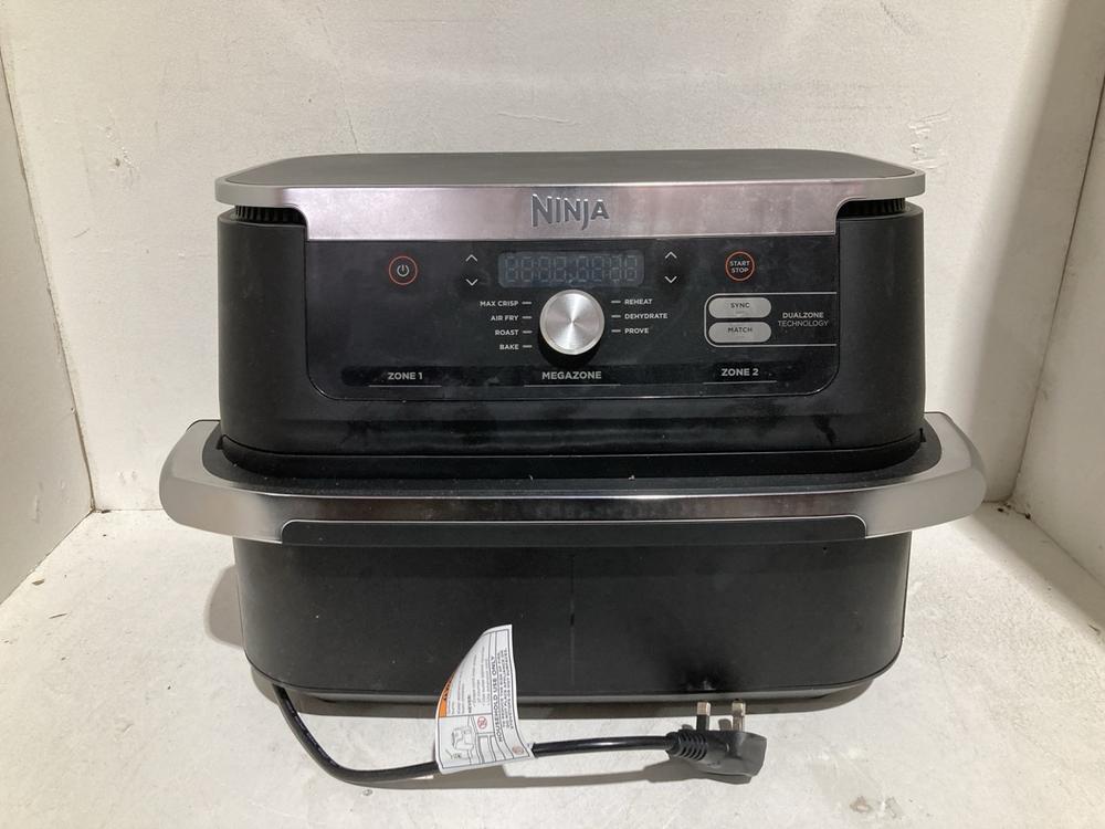 Lot 44  
            Birmingham SR108 - Parcel Delivery Only 

                
NINJA FOODI FLEX DRAWER AIR FRYER MODEL AF500UK ORIGINAL RRP £ 208.23