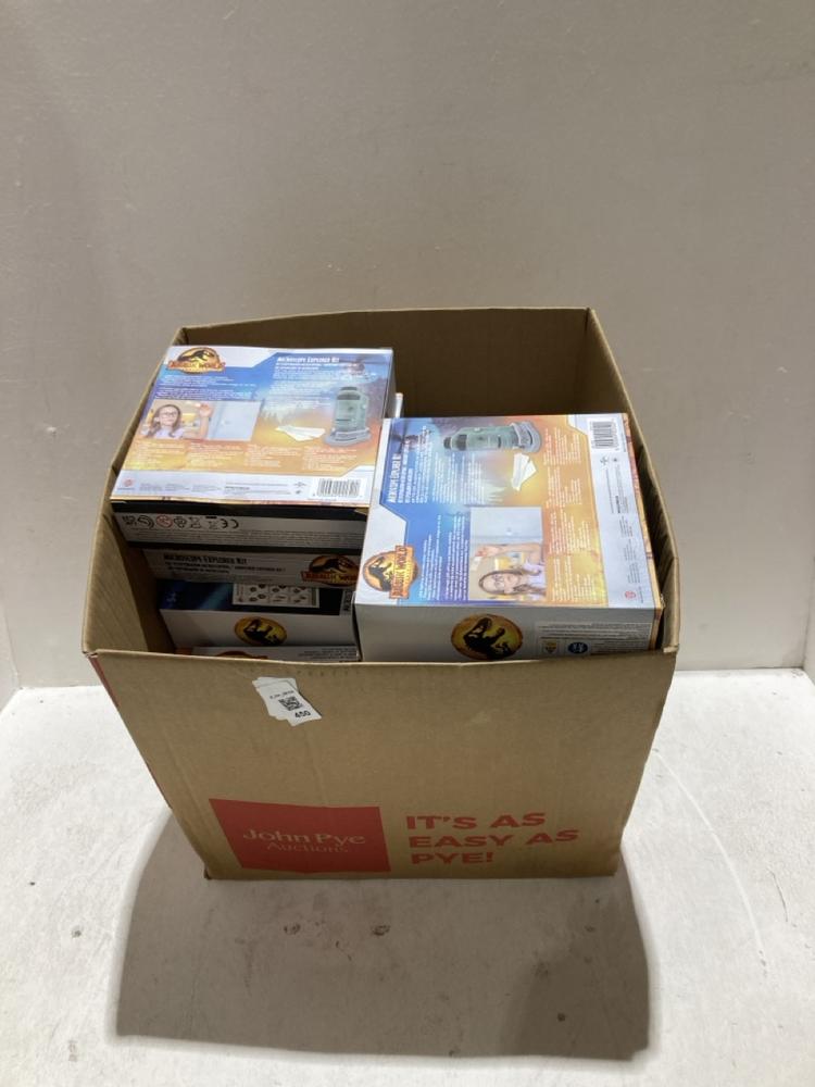 Lot 450  
            Birmingham SR108 - Parcel Delivery Only 

                
BOX OF DURASSIC WORLD MICROSCOPE EXPLORER KIT 5+