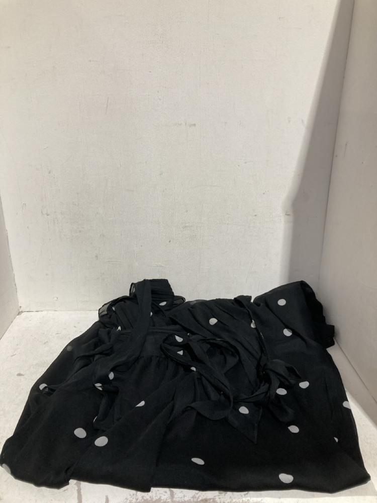 Lot 610  
            Birmingham SR108 - Parcel Delivery Only 

                
BOX OF ITEMS TO INCLUDE GLAM DOLL FASHION BURGUNDY JUMPER NO SIZE GIVEN