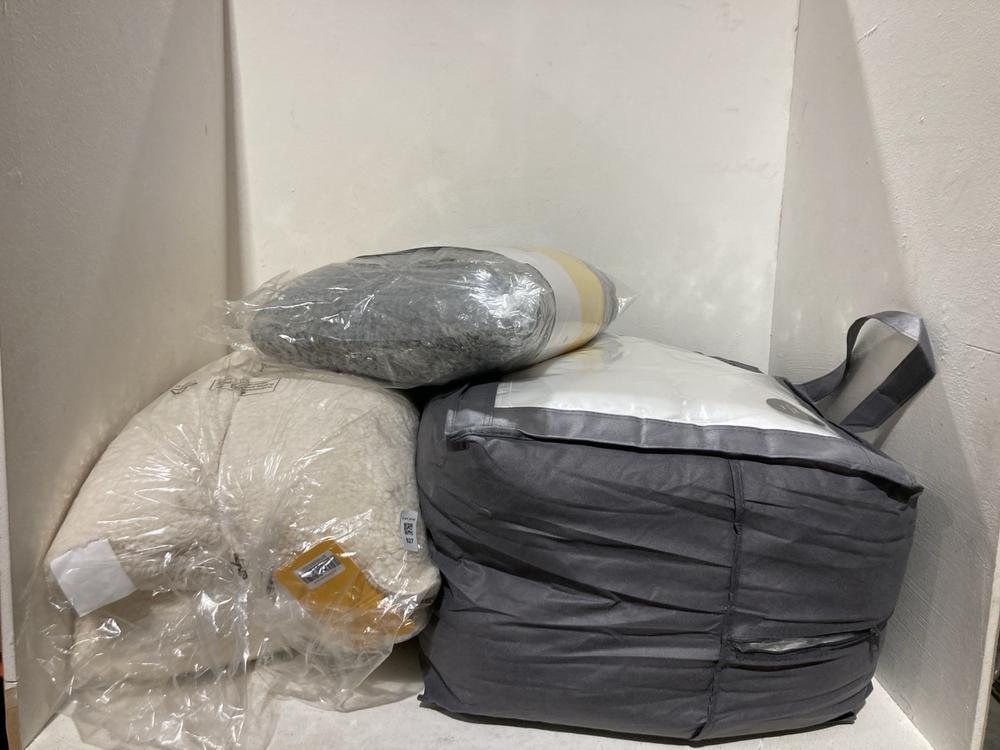 Lot 627  
            Birmingham SR108 - Parcel Delivery Only 

                
3 X ITEMS TO INCLUDE HUGGLELAND WEARABLE GREY FLUFFY BLANKET