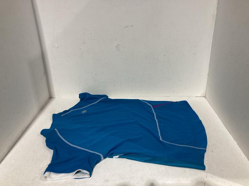 Lot 637  
            Birmingham SR108 - Parcel Delivery Only 

                
6 X MEN'S CLOTHING TO INCLUDE THE NORTH FACE QUARTER ZIP T SHIRT SIZE UK M