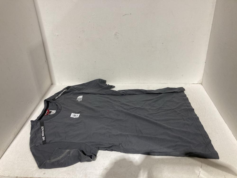 Lot 642  
            Birmingham SR108 - Parcel Delivery Only 

                
2 X ITEMS TO INCLUDE THE NORTH FACE GREY T SHIRT SIZE UK M