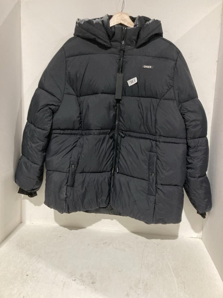 Lot 648  
            Birmingham SR108 - Parcel Delivery Only 

                
ONER BLACK PUFFY WINTER COAT SIZE UK M