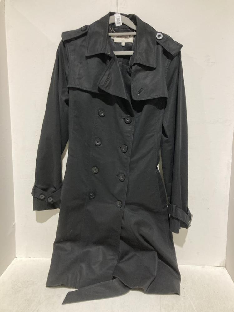 Lot 660  
            Birmingham SR108 - Parcel Delivery Only 

                
HOBBS LONDON LONG BLACK BUTTON UP LADIES TRENCH COAT SIZE UK 14