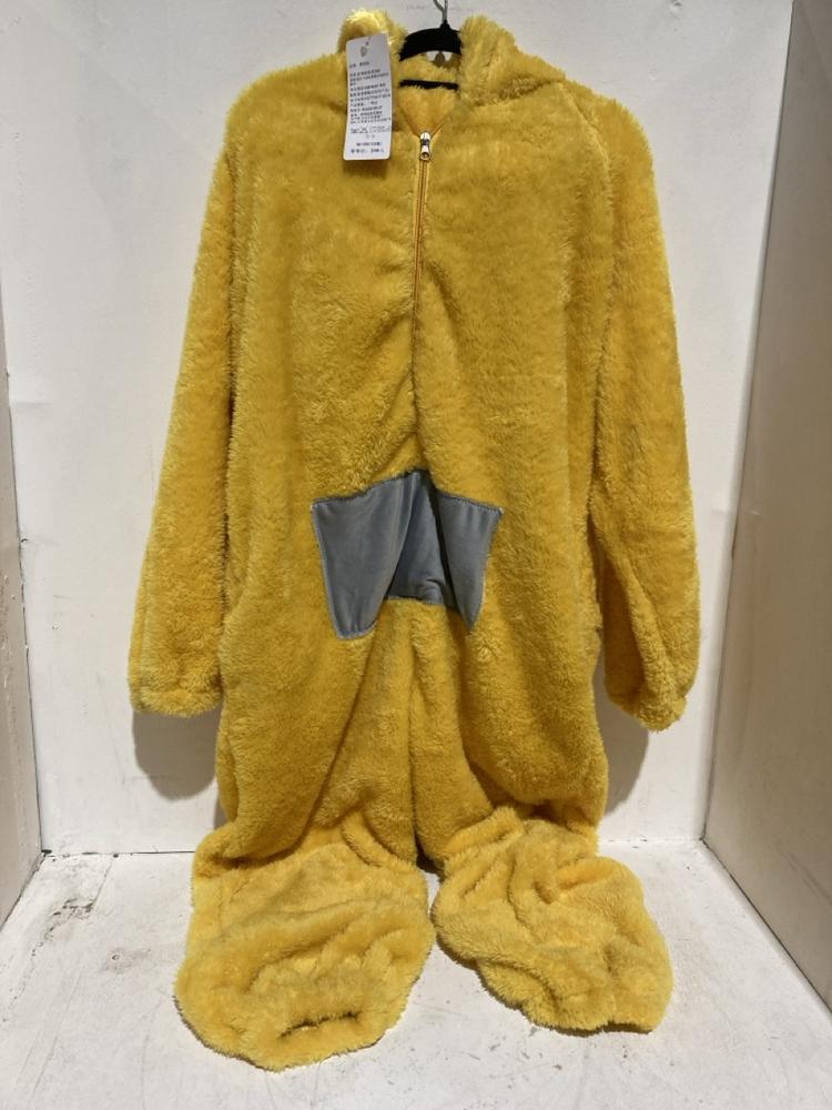 Lot 721  
            Birmingham SR108 - Parcel Delivery Only 

                
BOX OF ITEMS TO INCLUDE MONSTERS INC SULLY KIDS WANSE NO SIZE GIVEN