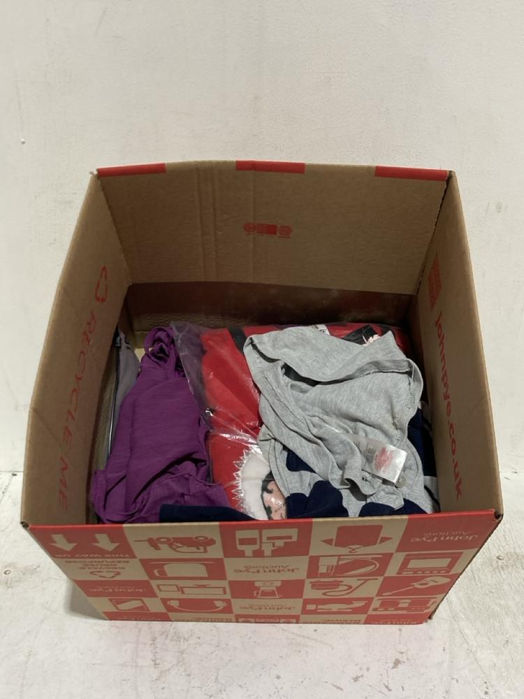 Lot 725  
            Birmingham SR108 - Parcel Delivery Only 

                
BOX OF ITEMS TO INCLUDE BETTY BOO RED CHRISTMAS JUMPER SIZE M