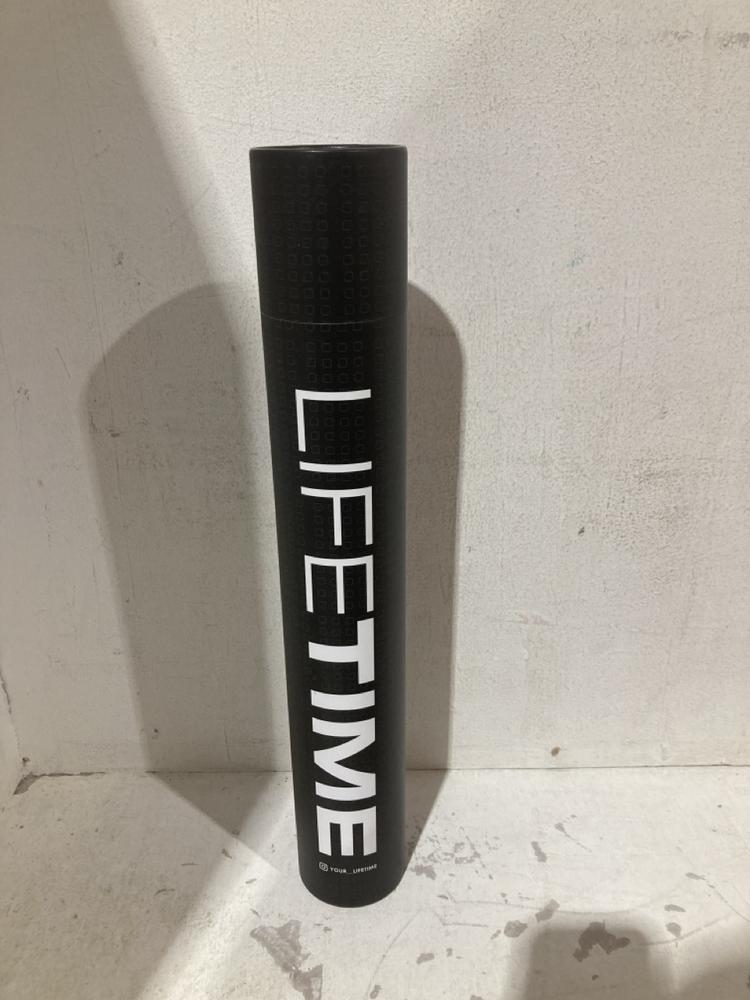 Lot 773  
            Birmingham SR108 - Parcel Delivery Only 

                
BOX OF LIFE TIME POSTERS IN BLACK TUBE