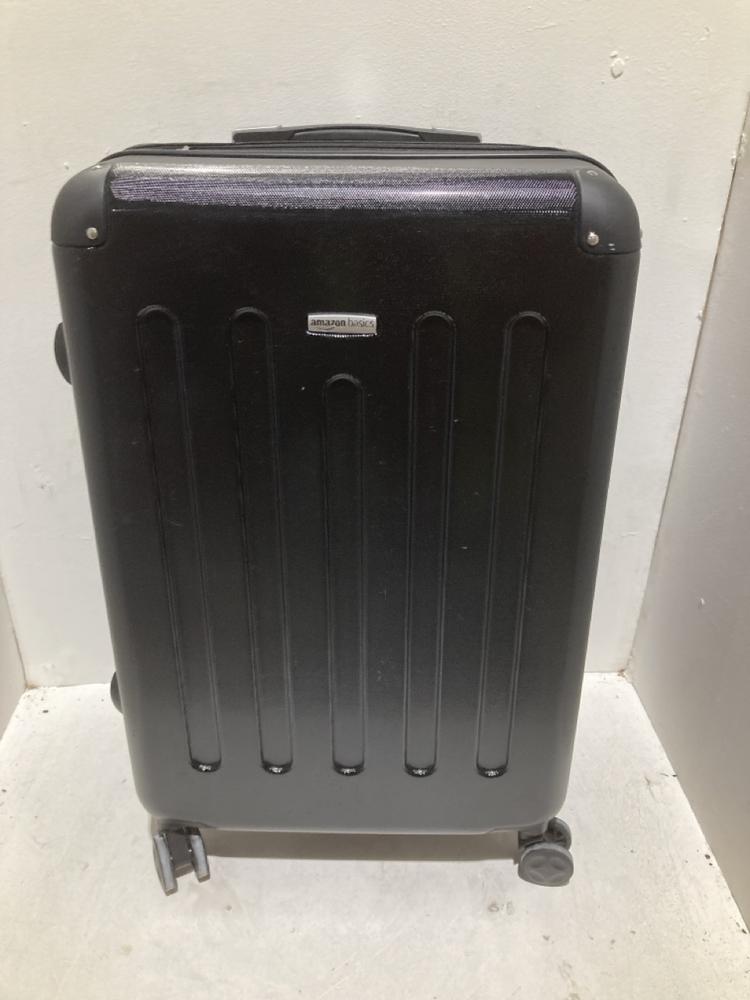 Lot 866  
            Birmingham SR108 - Parcel Delivery Only 

                
BLACK LARGE HARDSHELL SUITCASE