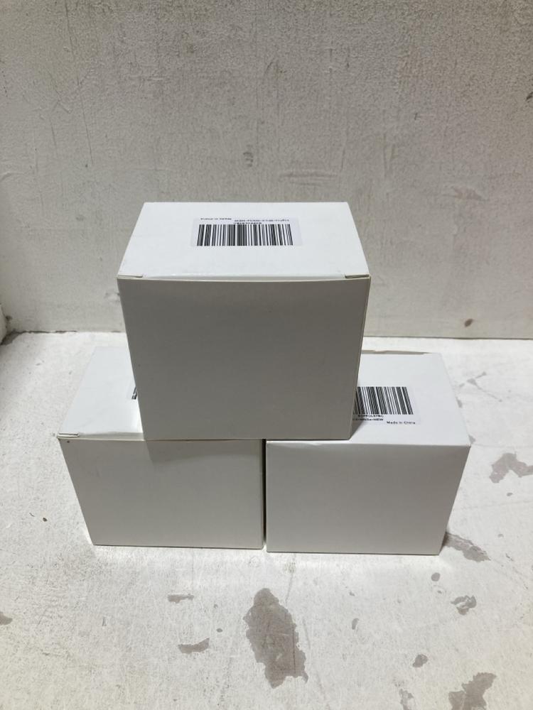 Lot 891  
            Birmingham SR108 - Parcel Delivery Only 

                
BOX OF 3PCS LIGHTS