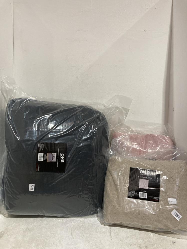 Lot 1002  
            Birmingham SR107 - Parcel Delivery Only 

                
ASSORTED LINEN TO INCLUDE OHS CABLE KNIT SHERPA THROW 130X160CM