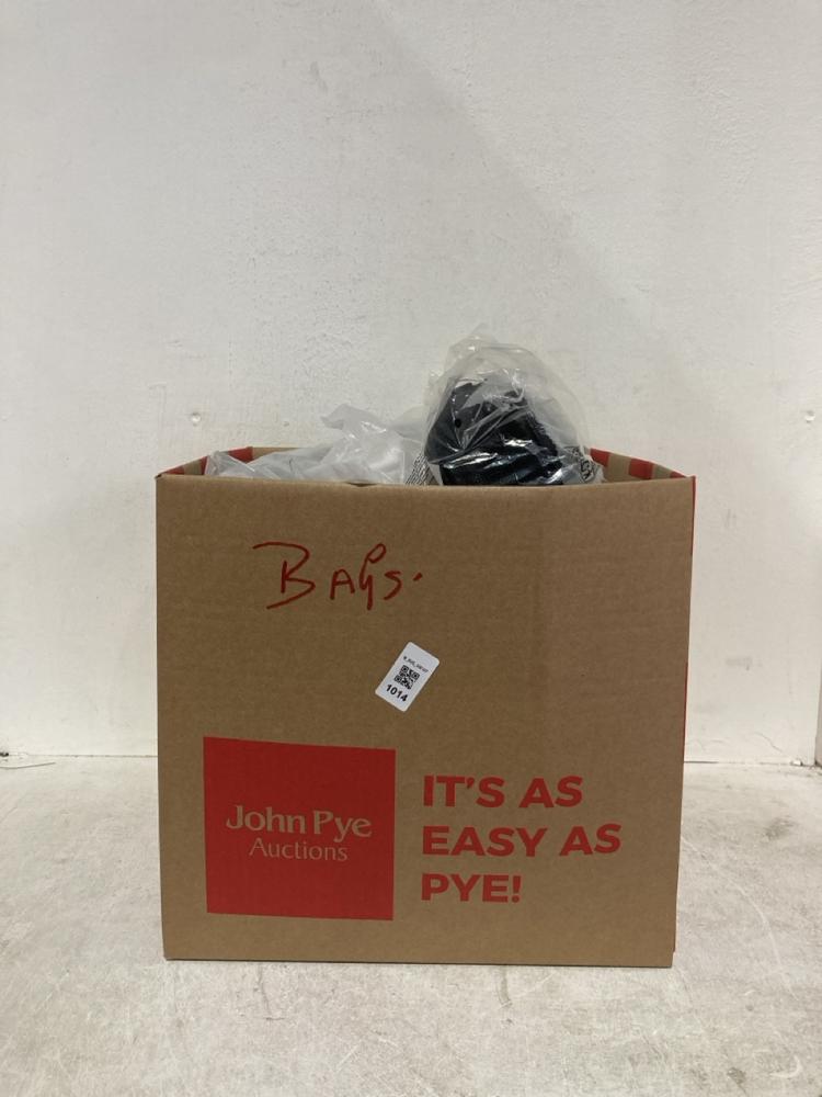 Lot 1014  
            Birmingham SR107 - Parcel Delivery Only 

                
ASSORTED HANDBAGS TO INCLUDE SMALL CREAM CLUTCH BAG LEATHER