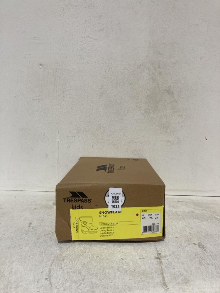 Lot 1034  
            Birmingham SR107 - Parcel Delivery Only 

                
TRESSPASS KIDS SNOWFLAKE PINK SNOW BOOTS