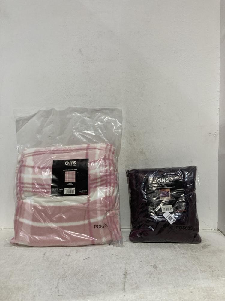 Lot 1046  
            Birmingham SR107 - Parcel Delivery Only 

                
2 X OHS ITEMS TO INCLUDE PINK BLANKET