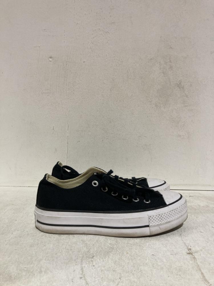 Lot 1062  
            Birmingham SR107 - Parcel Delivery Only 

                
WOMENS CONVERSE IN BLACK SIZE 5.5