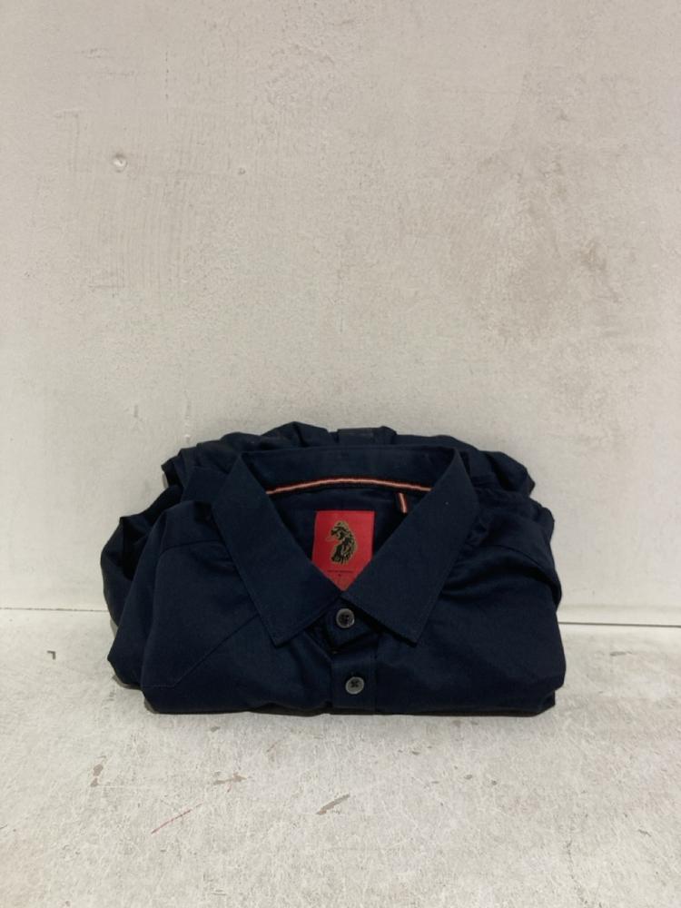 Lot 1069  
            Birmingham SR107 - Parcel Delivery Only 

                
MENS LUKE SHIRT IN NAVY SIZE XL