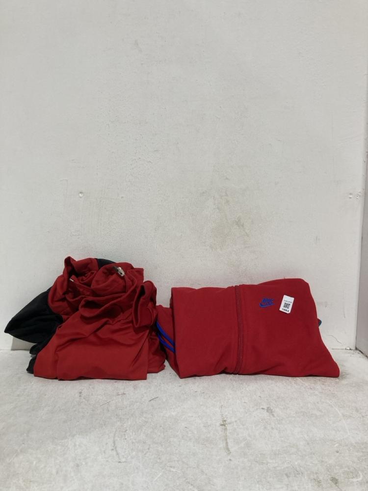 Lot 1083  
            Birmingham SR107 - Parcel Delivery Only 

                
2 X NIKE JACKET TO INCLUDE LFC JACKET SIZE M 140-152CM