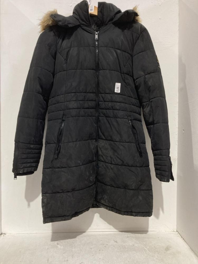 Lot 1087  
            Birmingham SR107 - Parcel Delivery Only 

                
THE KUMANO JACKET BY SUPERDRY SIZE 10