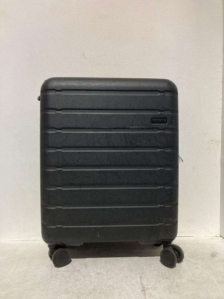 Lot 112  
            Birmingham SR107 - Parcel Delivery Only 

                
JOHN LEWIS & PARTNERS ANYDAY BLACK HARD SHELL SIZE MEDIUM SUITCASE