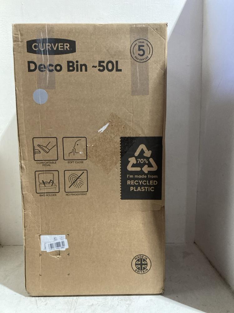 Lot 1234  
            Birmingham SR107 - Parcel Delivery Only 

                
CURVER DECO BIN 50L