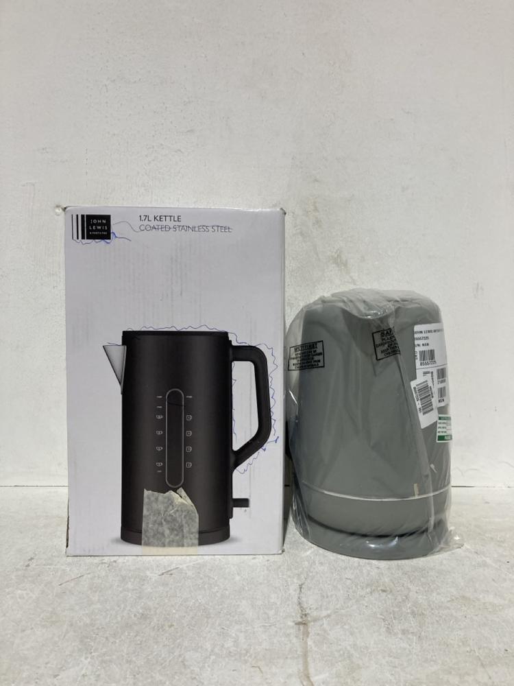 Lot 124  
            Birmingham SR107 - Parcel Delivery Only 

                
JOHN LEWIS & PARTNERS KITCHENWARE ITEMS TO INCLUDE BLACK SIMPLICITY KETTLE