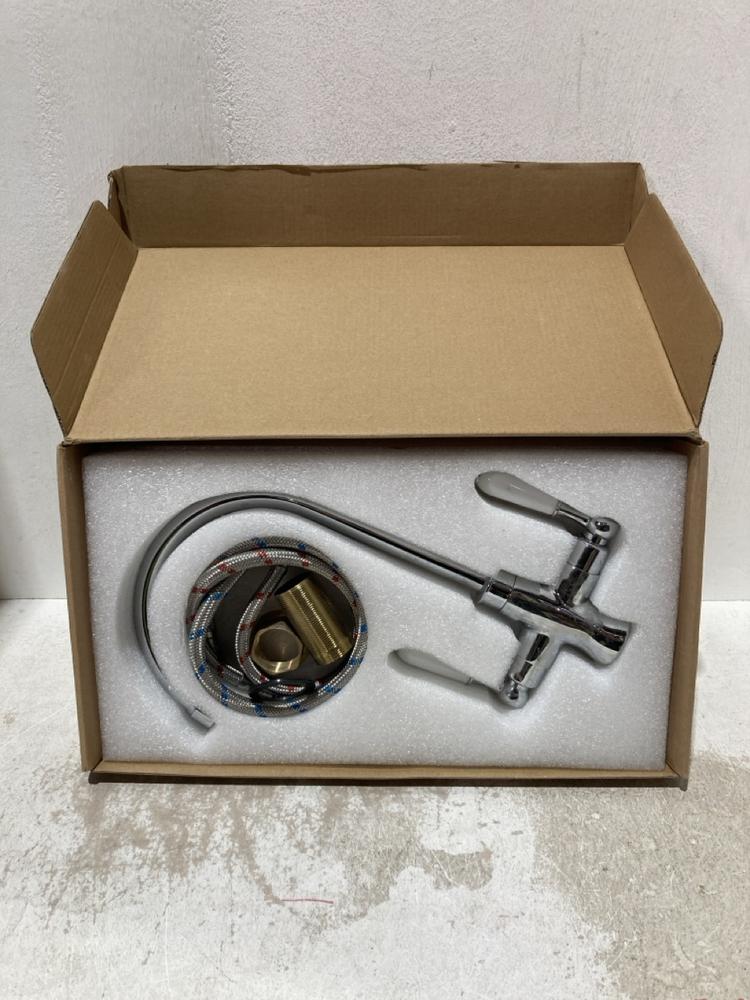 Lot 1266  
            Birmingham SR107 - Parcel Delivery Only 

                
CHROME FINISH MIXER TAP