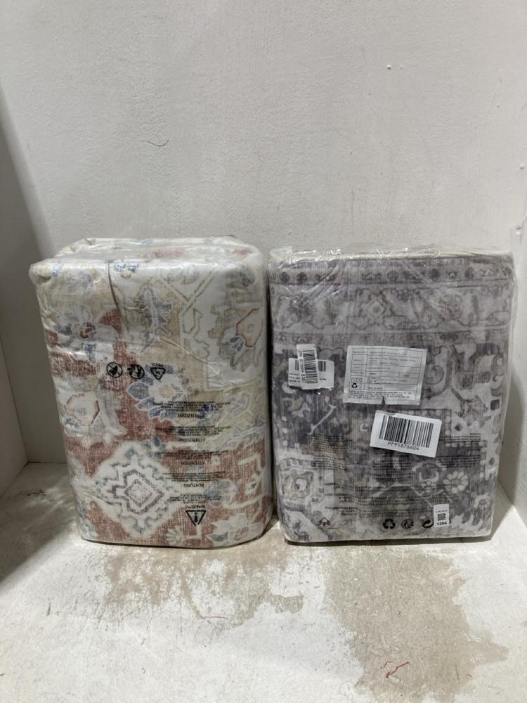 Lot 1284  
            Birmingham SR107 - Parcel Delivery Only 

                
2 X ITEMS TO INCLUDE MULTI-COLOUR & DESIGN CARPET MAT