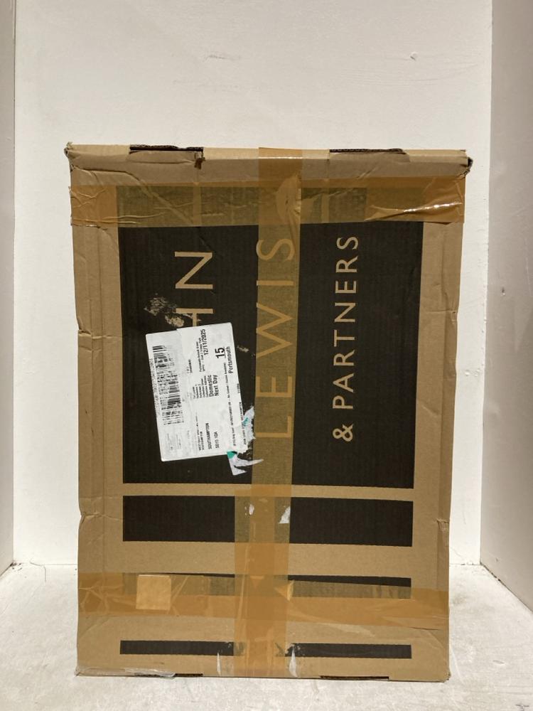 Lot 160  
            Birmingham SR107 - Parcel Delivery Only 

                
JOHN LEWIS & PARTNERS LANDING CURTAINS WHITE/GREEN SIZE UNKNOWN