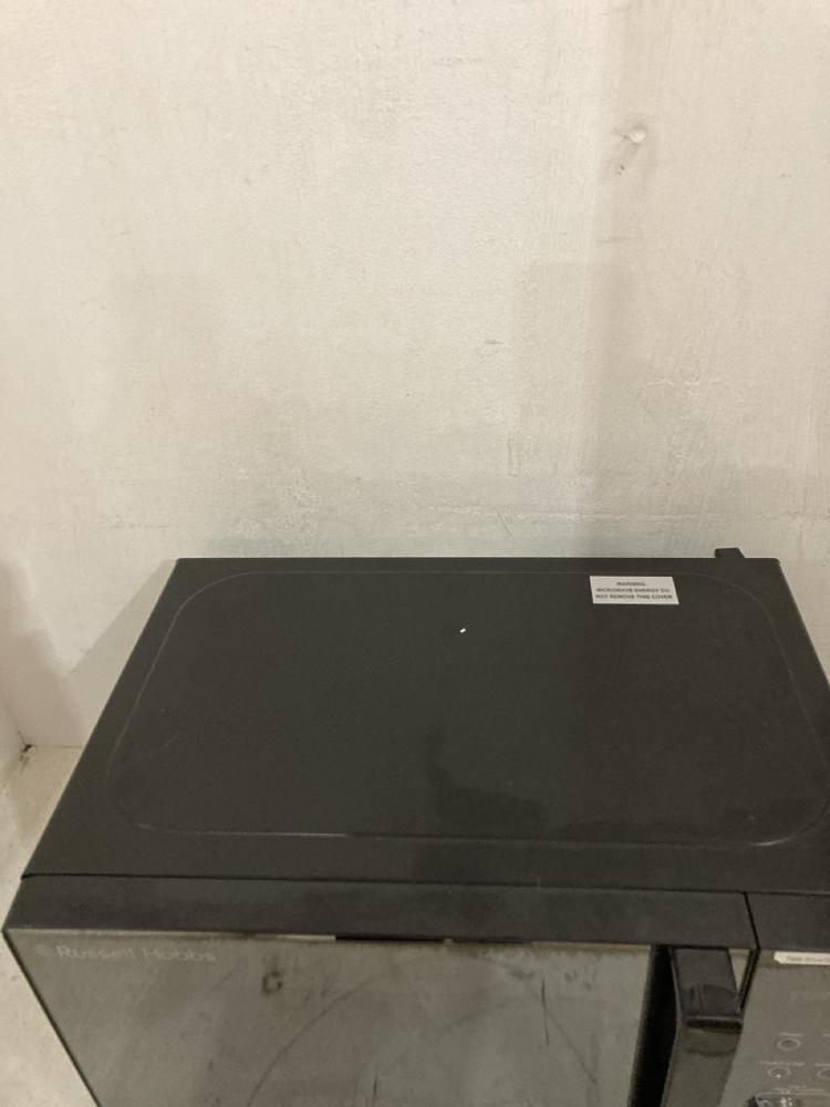 Lot 199  
            Birmingham SR107 - Parcel Delivery Only 

                
RUSSELL HOBBS DIGITAL MICROWAVE 20L 800W BLACK
