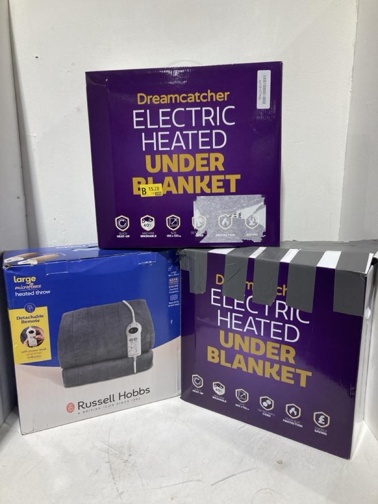 Lot 245  
            Birmingham SR107 - Parcel Delivery Only 

                
3 X HEATED BLANKETS TO INCLUDE RUSSELL HOBBS