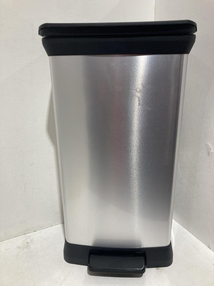 Lot 274  
            Birmingham SR107 - Parcel Delivery Only 

                
CURVER DECO CHROME PEDAL BIN