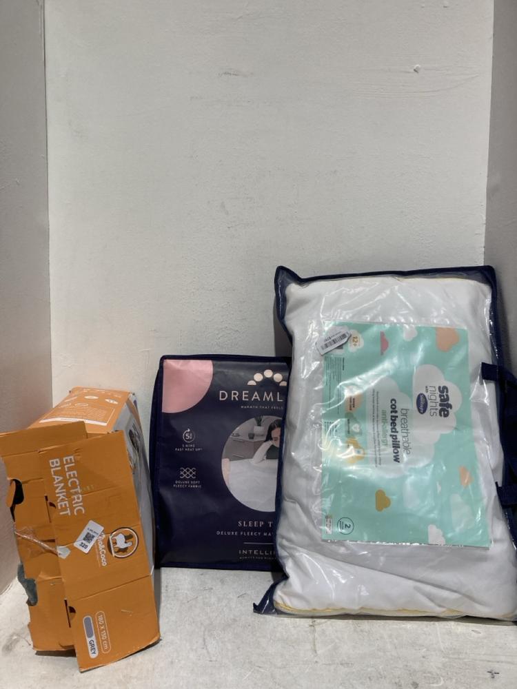 Lot 320  
            Birmingham SR107 - Parcel Delivery Only 

                
3X HOME ITEMS TO INCLUDE SAFE NIGHT BREATHABLE COT BED PILLOW WHITE