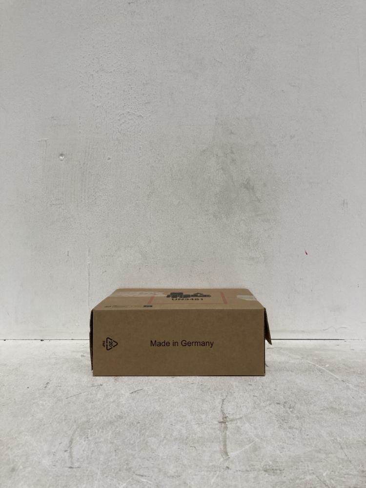 Lot 322  
            Birmingham SR107 - Parcel Delivery Only 

                
ORAL-B IO SERIES 3 ELECTRIC TOOTHBRUSH