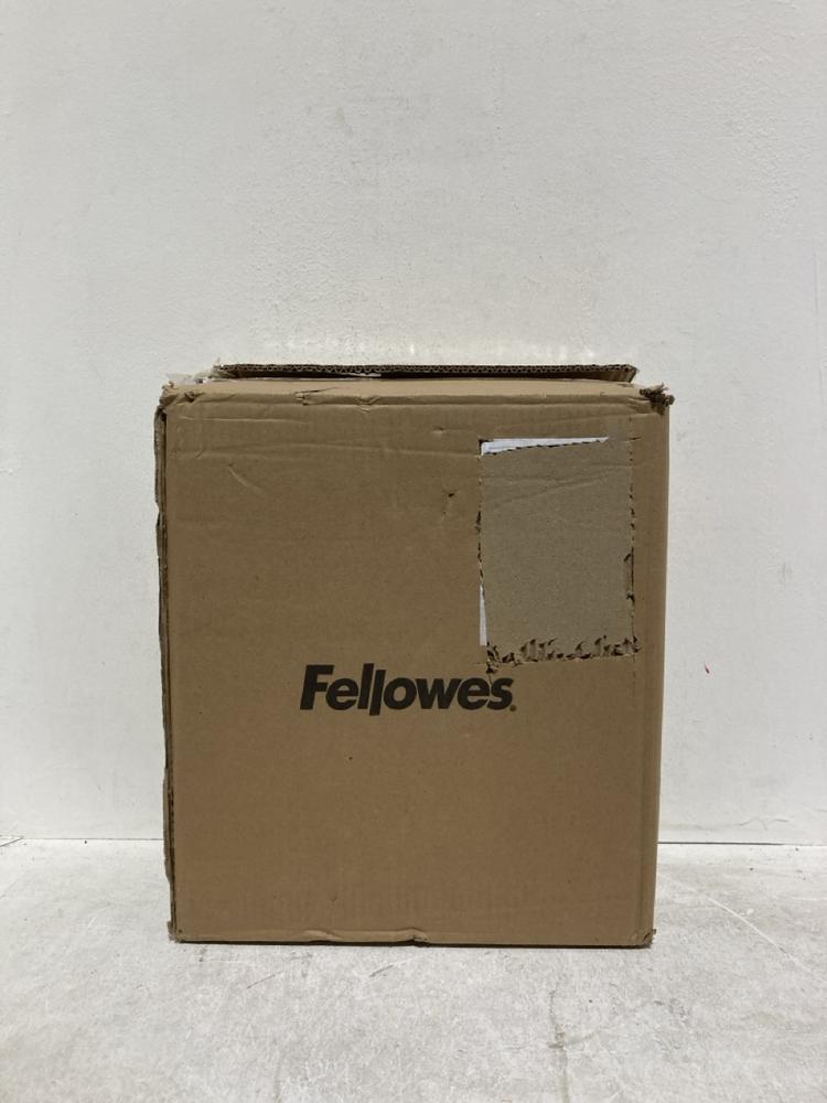 Lot 359  
            Birmingham SR107 - Parcel Delivery Only 

                
FELLOWES POWERSHRED P-30C/FS-6C SHREDDERS